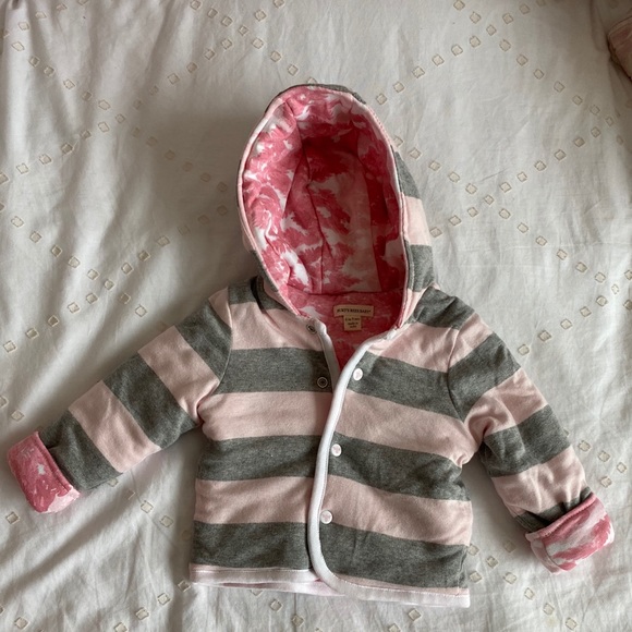 Gray /& White ~Floral Print Burt/'s Bees Baby Girl Hooded Reversible Jacket ~Pink